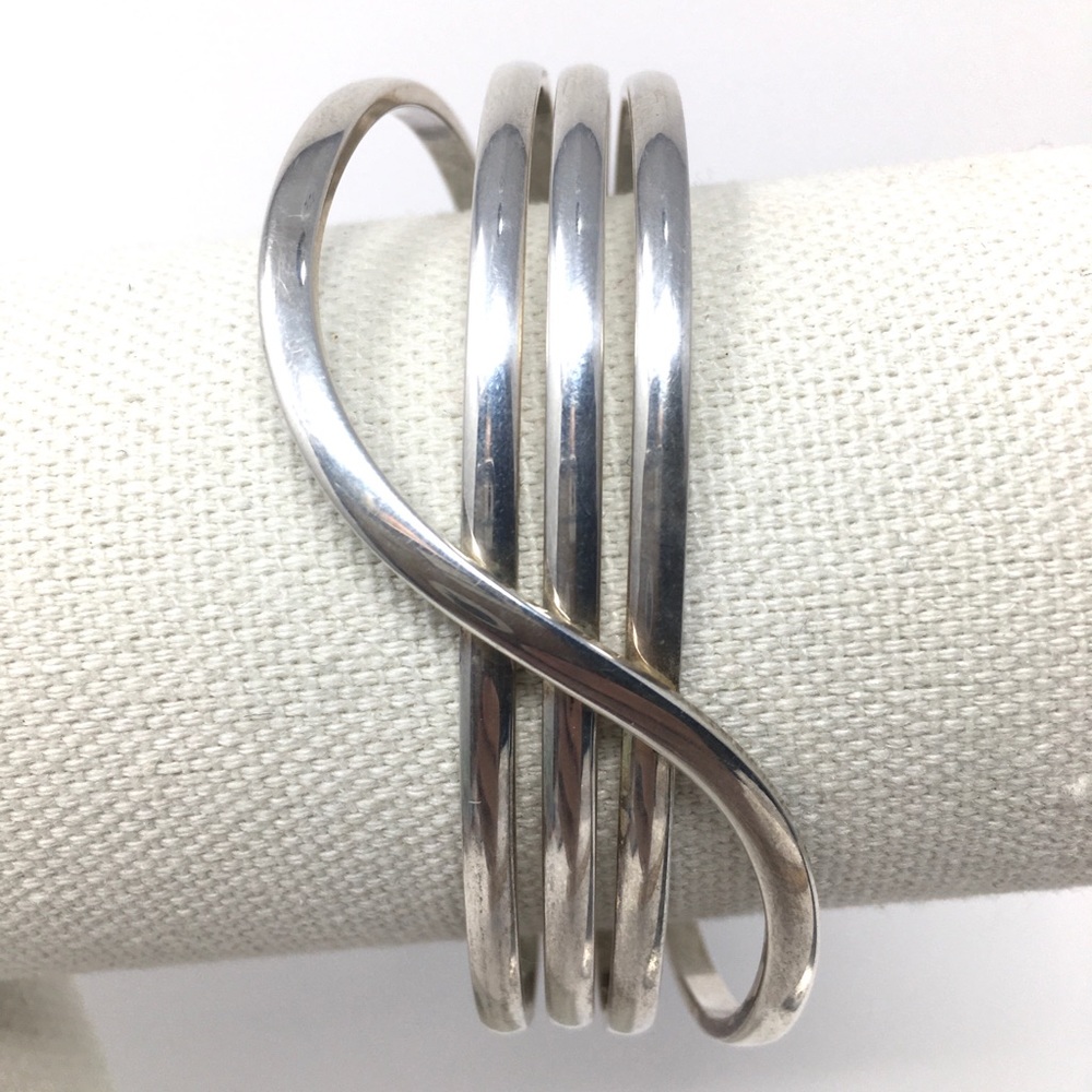 Sterling Silver bangle bracelet